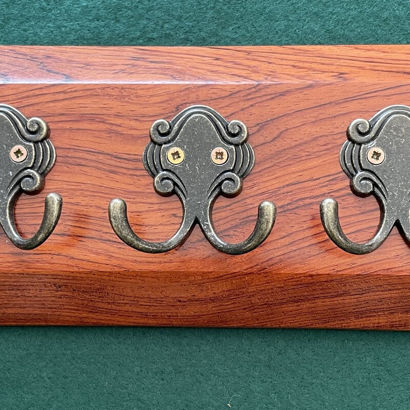 Key Holder - Bubinga 6 Hooks KH06BUB001  255x103x27mm
 R420.00