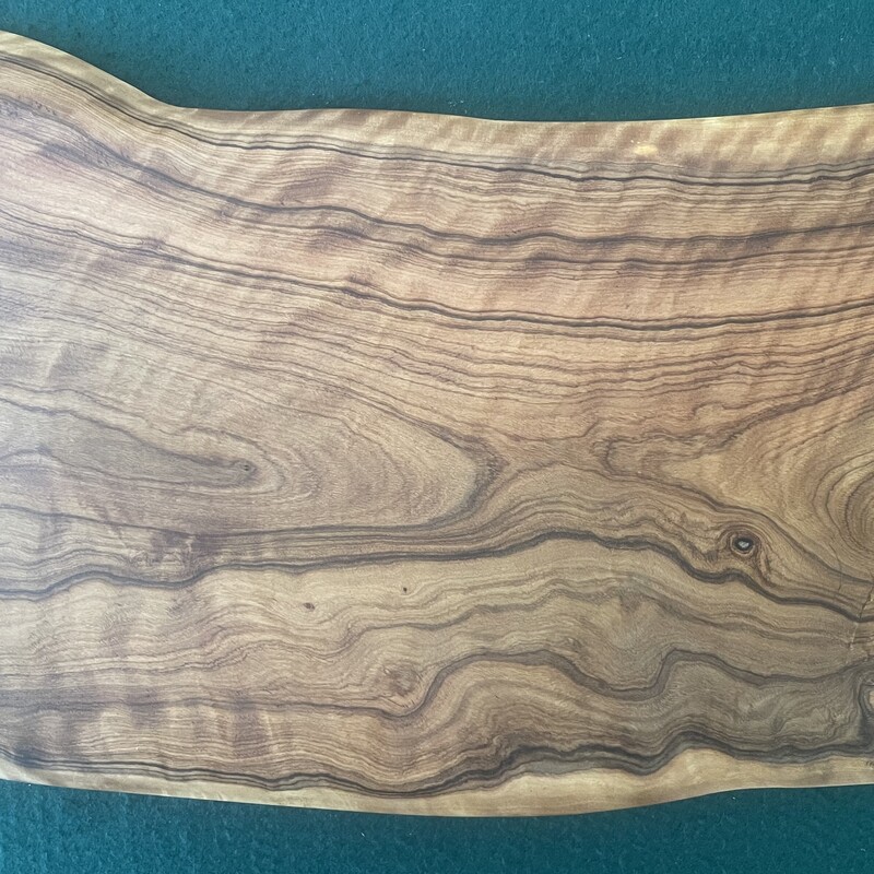 Serving Board - Wild Olive MISBWOL009 490x250x25mm
R595.00   SOLD

