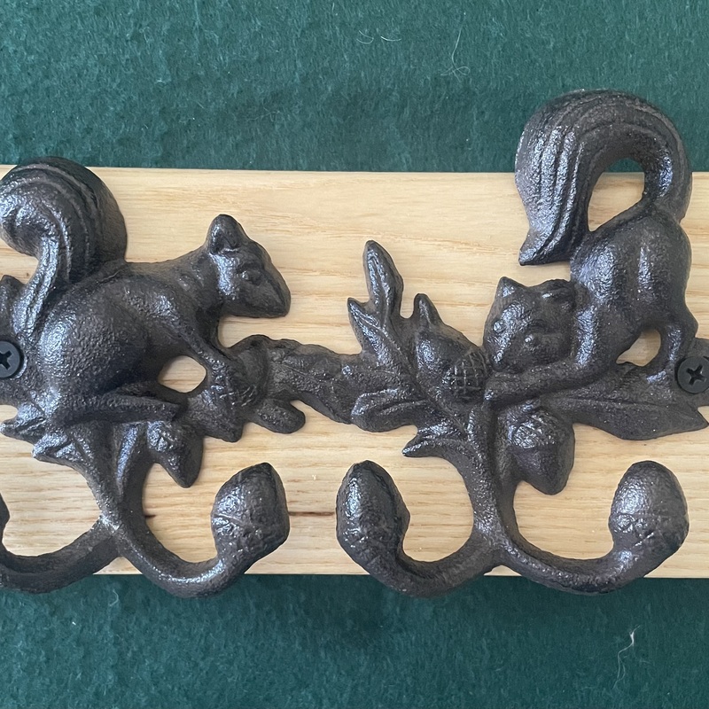 Key Holder - Ash 4 Hooks Squirrels KH04ASH002  247x90x30mm
 R380