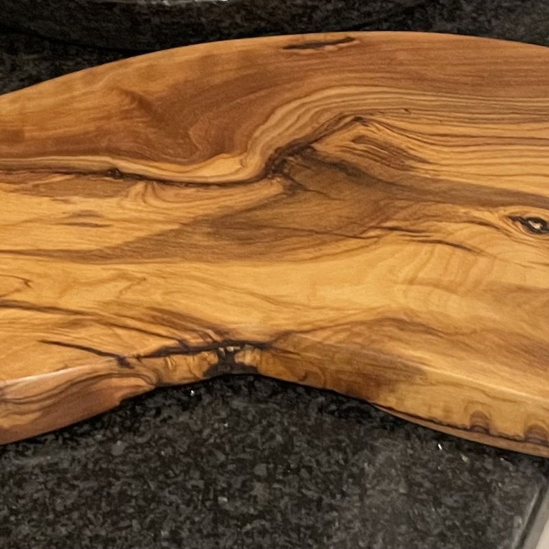 Serving Board - Wild Olive MISBWOL010 680x180x25mm
R565   SOLD